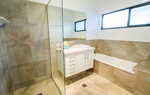 Sunrise at 1770 Holidays