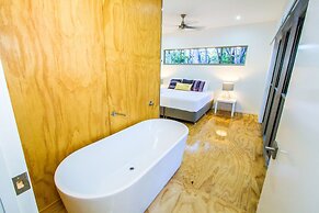 Sunrise at 1770 Holidays