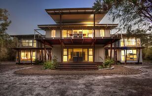 Sunrise at 1770 Holidays