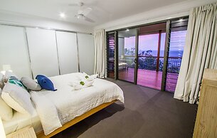 Sunrise at 1770 Holidays