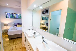 Sunrise at 1770 Holidays