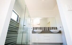 Sunrise at 1770 Holidays