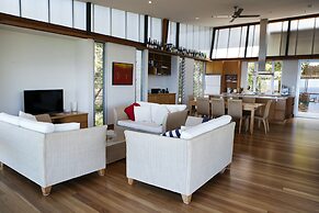 Sunrise at 1770 Holidays