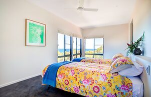 Sunrise at 1770 Holidays