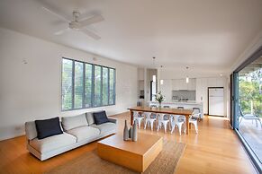 Sunrise at 1770 Holidays