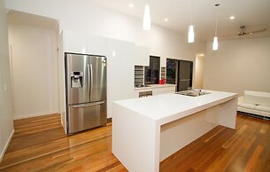 Sunrise at 1770 Holidays