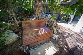 Sunrise at 1770 Holidays