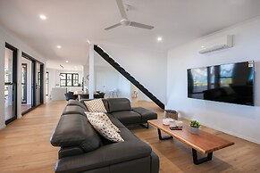 Sunrise at 1770 Holidays