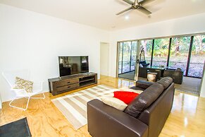 Sunrise at 1770 Holidays