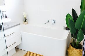 Sunrise at 1770 Holidays