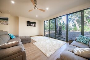 Sunrise at 1770 Holidays