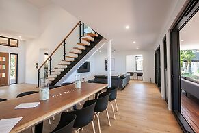 Sunrise at 1770 Holidays