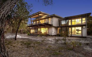 Sunrise at 1770 Holidays