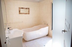 Sunrise at 1770 Holidays