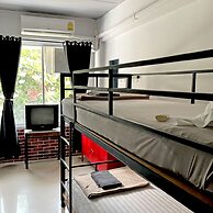 BB House Budget & Boutique