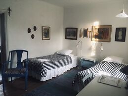 Brunnsta Gård