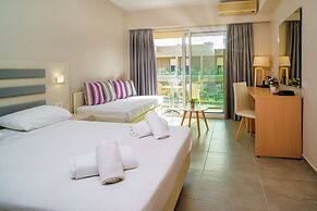 CNic Gemini Hotel