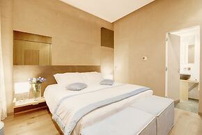 Sun Suite Luxury Pantheon