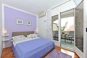 Apartments & Rooms Petra