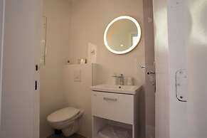 Apartments & Rooms Petra