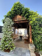 Apartments & Rooms Petra