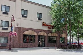 Shenandoah Inn & Suites