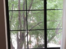 Shenandoah Inn & Suites