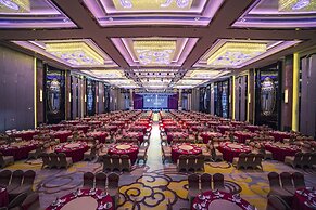 Pullman Shishi Mattison