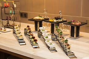 Pullman Shishi Mattison