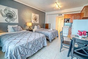 Private Apartments at the Casablanca