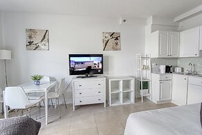 Private Apartments at the Casablanca