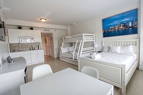 Private Apartments at the Casablanca