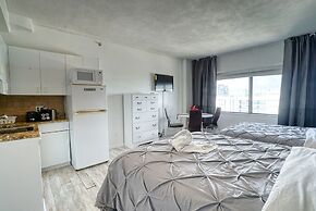 Private Apartments at the Casablanca