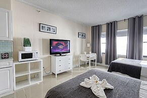 Private Apartments at the Casablanca