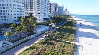 Private Apartments at the Casablanca