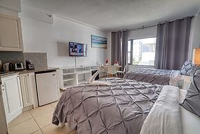 Private Apartments at the Casablanca