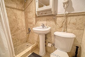 Private Apartments at the Casablanca