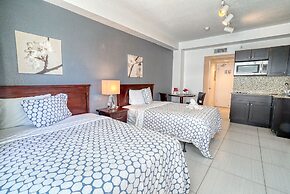 Private Apartments at the Casablanca