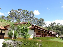 Pousada Fazenda Recanto dos Carvalhos