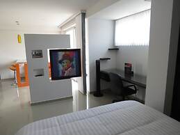 Hotel Piaro In Apartasuites