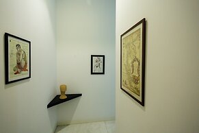 Arthur&Paul - Caters to Men