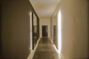 Arthur&Paul - Caters to Men