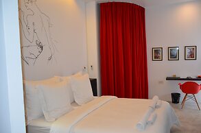 Arthur&Paul - Caters to Men