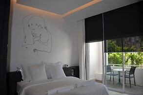 Arthur&Paul - Caters to Men