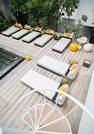 Arthur&Paul - Caters to Men