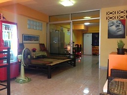 Just Chill Inn - Hostel