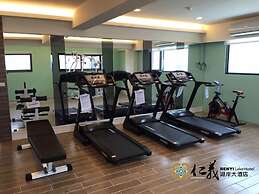 Renyi Lake Hotel