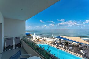 Sunset Beach Hotel