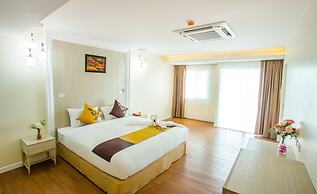 Saint Tropez Beach Resort Hotel