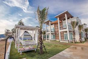 Saint Tropez Beach Resort Hotel